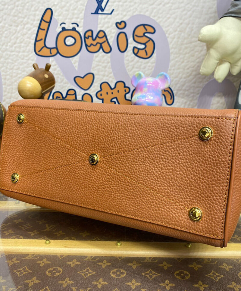Louis Vuitton Lock It MM M22914 M22925